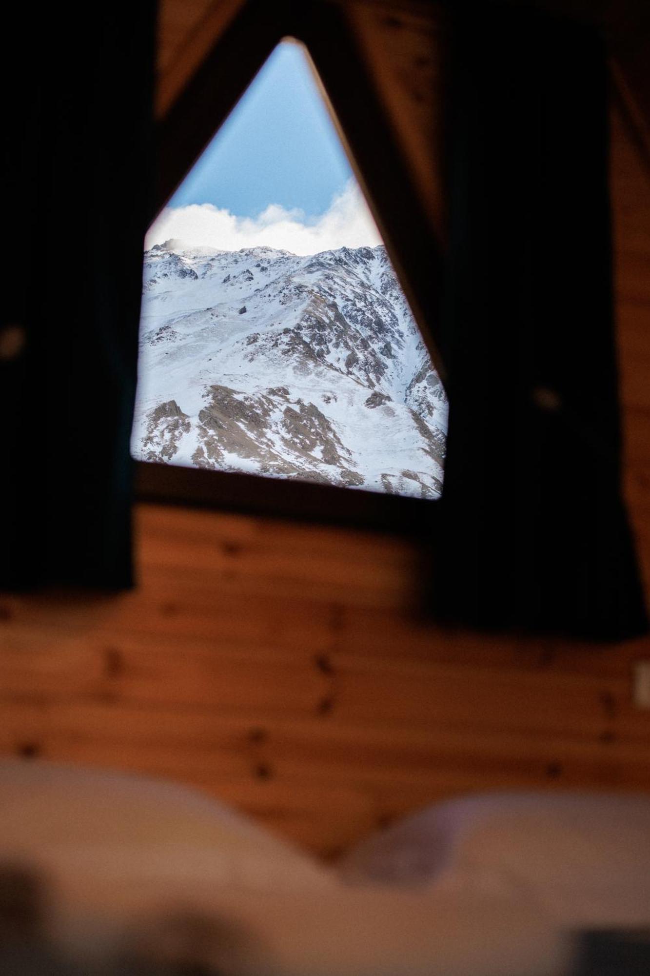Via Kazbegi Villa Eksteriør billede